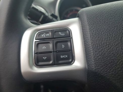 Used 2018 Dodge Journey SXT w/ Connectivity Group FWD image 23