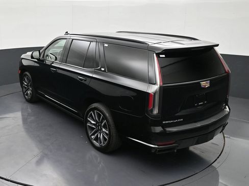 Used 2024 Cadillac Escalade Sport Platinum w/ LPO, Floor Liner Package AWD/4WD image 15