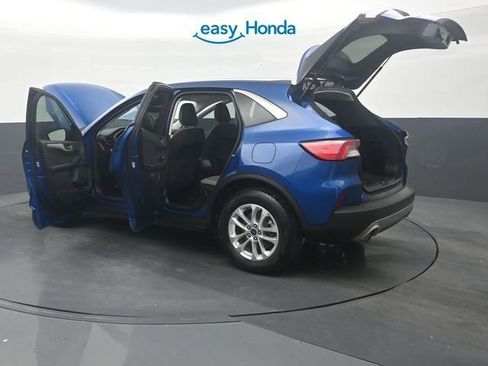 Used 2022 Ford Escape SE image 39