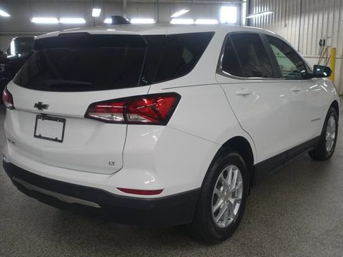 Used 2024 Chevrolet Equinox LT FWD image 7