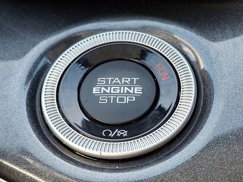 Used 2021 Jeep Grand Cherokee L Laredo w/ Luxury Tech Group I image 27