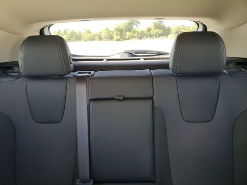 Used 2023 Buick Encore GX Select image 13