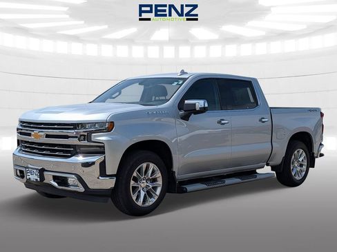 Used 2020 Chevrolet Silverado 1500 LTZ w/ LTZ Plus Package AWD/4WD image 3