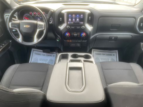 Used 2019 Chevrolet Silverado 1500 LT w/ Convenience Package image 14