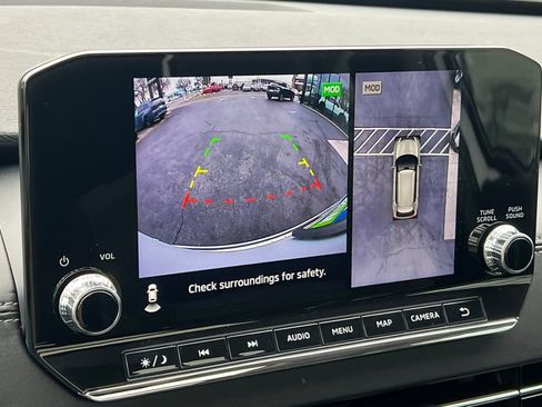 New 2025 Mitsubishi Outlander SE image 21