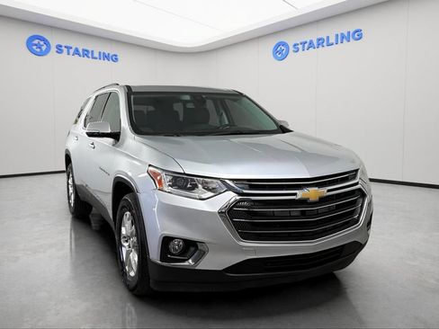 Used 2020 Chevrolet Traverse LT FWD image 14