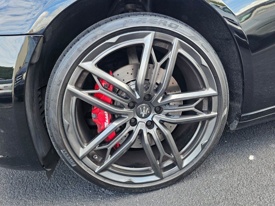 Used 2020 Maserati Quattroporte S GranSport Q4 AWD/4WD image 44