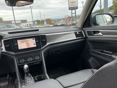 Used 2021 Volkswagen Atlas SEL image 14
