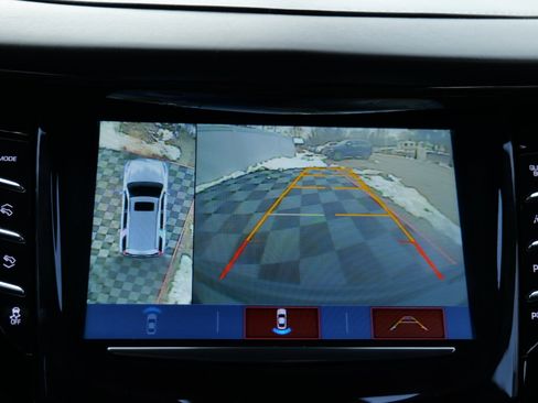 Used 2020 Cadillac Escalade Platinum image 23