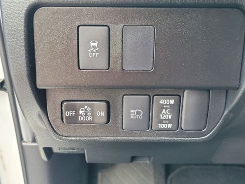 Used 2021 Toyota Tacoma TRD Off-Road RWD image 30