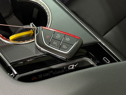 New 2026 Cadillac Lyriq V image 38