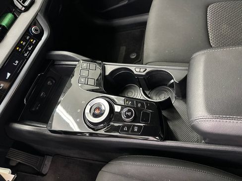 Used 2023 Kia Sportage LX AWD/4WD image 29