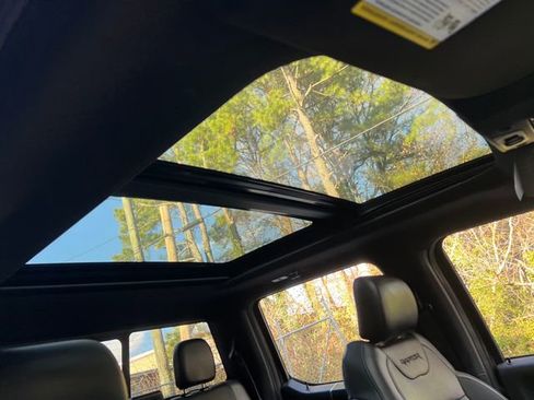 Used 2019 Ford F150 Raptor w/ Equipment Group 802A Luxury image 37