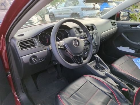 Used 2018 Volkswagen Jetta S FWD image 4