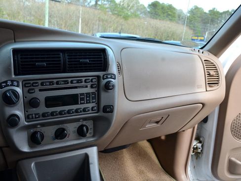 Used 2002 Ford Explorer Sport Trac 4x4 image 14