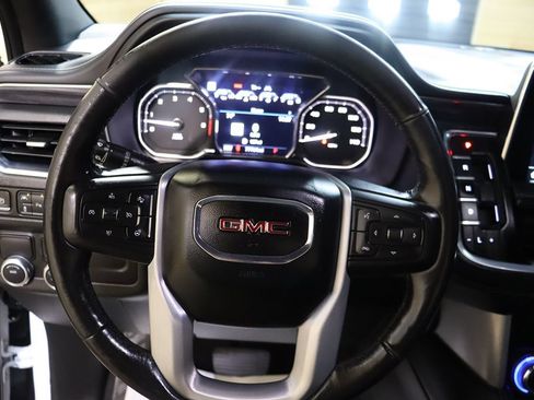 Used 2021 GMC Yukon XL SLT w/ SLT Premium Package RWD image 44