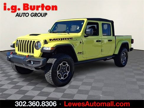 Used 2023 Jeep Gladiator Mojave w/ Cold Weather Group image 3