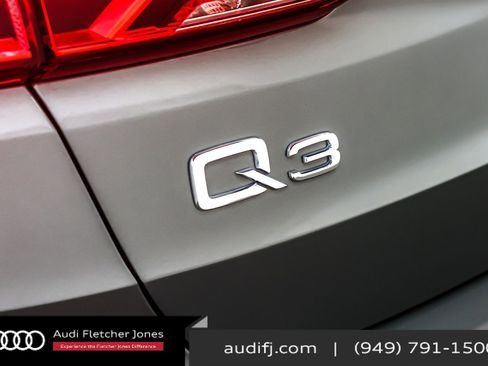 Used 2024 Audi Q3 2.0T Premium image 9