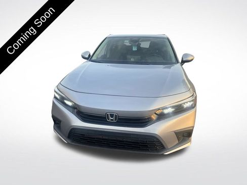 Used 2024 Honda Civic Touring image 2