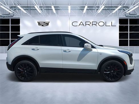 Used 2023 Cadillac XT4 Sport FWD image 2