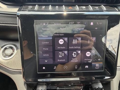 Certified 2023 Jeep Grand Cherokee L Laredo AWD/4WD image 34