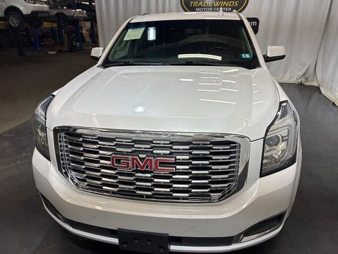 Used 2018 GMC Yukon Denali AWD/4WD image 3