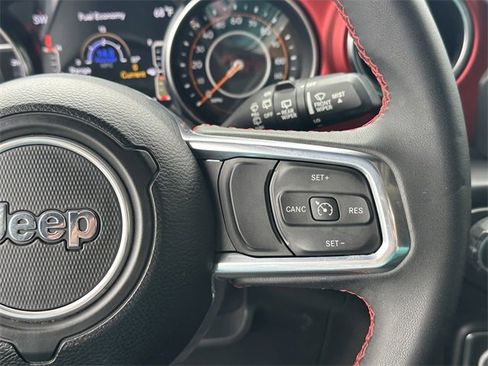 Used 2023 Jeep Wrangler Unlimited Rubicon image 14