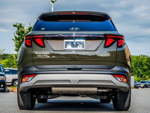 Certified 2025 Hyundai Tucson SEL FWD image 12