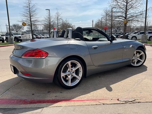 Used 2011 BMW Z4 sDrive30i image 10