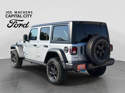 Used 2023 Jeep Wrangler Unlimited w/ Cold Weather Group AWD/4WD image 7