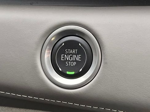 Certified 2024 Cadillac Escalade ESV Sport Platinum w/ LPO, ONYX Package image 20