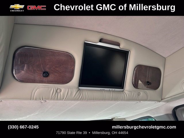 Used 2004 GMC Savana 1500 w/ Preferred Equipment Group RWD image 25