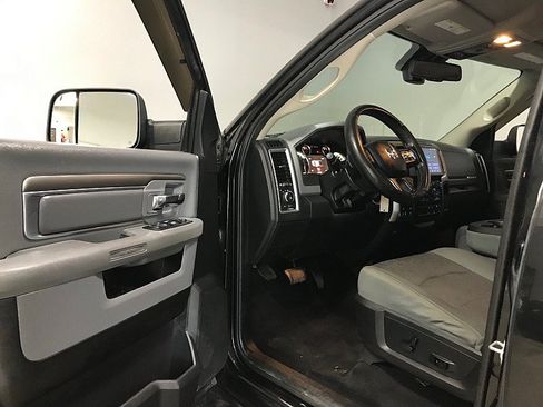 Used 2016 RAM 1500 Big Horn AWD/4WD image 9