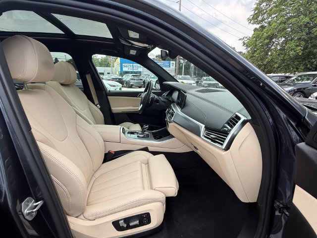Used 2019 BMW X5 xDrive40i w/ Premium Package 2 AWD/4WD image 30