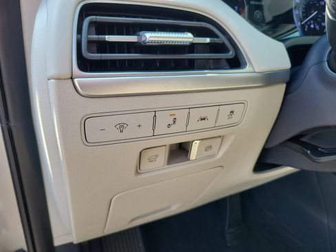 Used 2022 Hyundai Palisade SEL w/ Premium Package FWD image 10