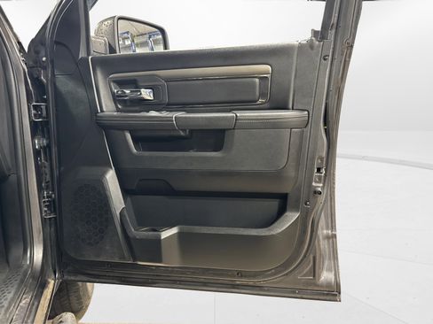 Used 2017 RAM 1500 Sport image 35