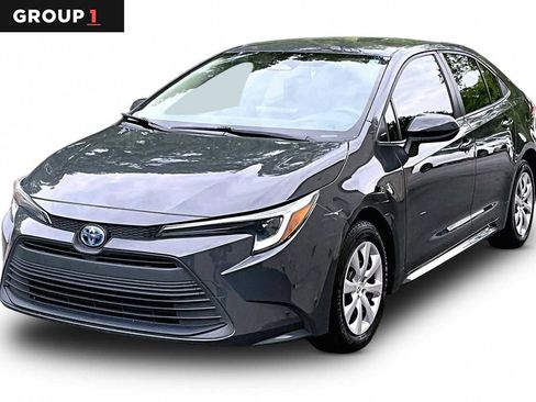 Certified 2023 Toyota Corolla LE FWD image 1