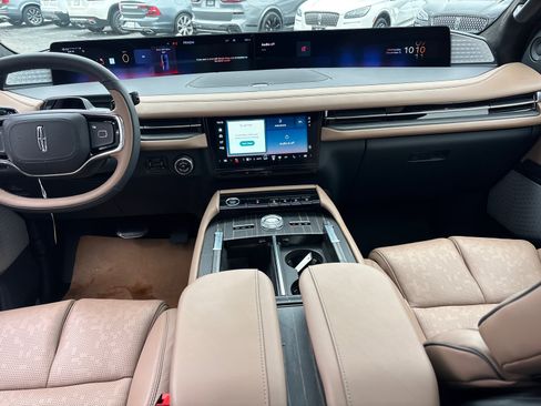 New 2025 Lincoln Navigator L Black Label image 30
