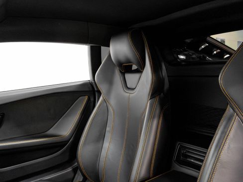 Used 2017 Lamborghini Huracan LP 580-2 image 10