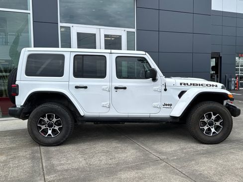 Used 2021 Jeep Wrangler Unlimited Rubicon image 2