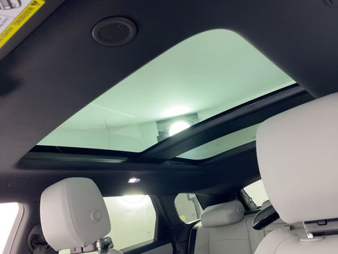 New 2026 Land Rover Range Rover Evoque S image 12