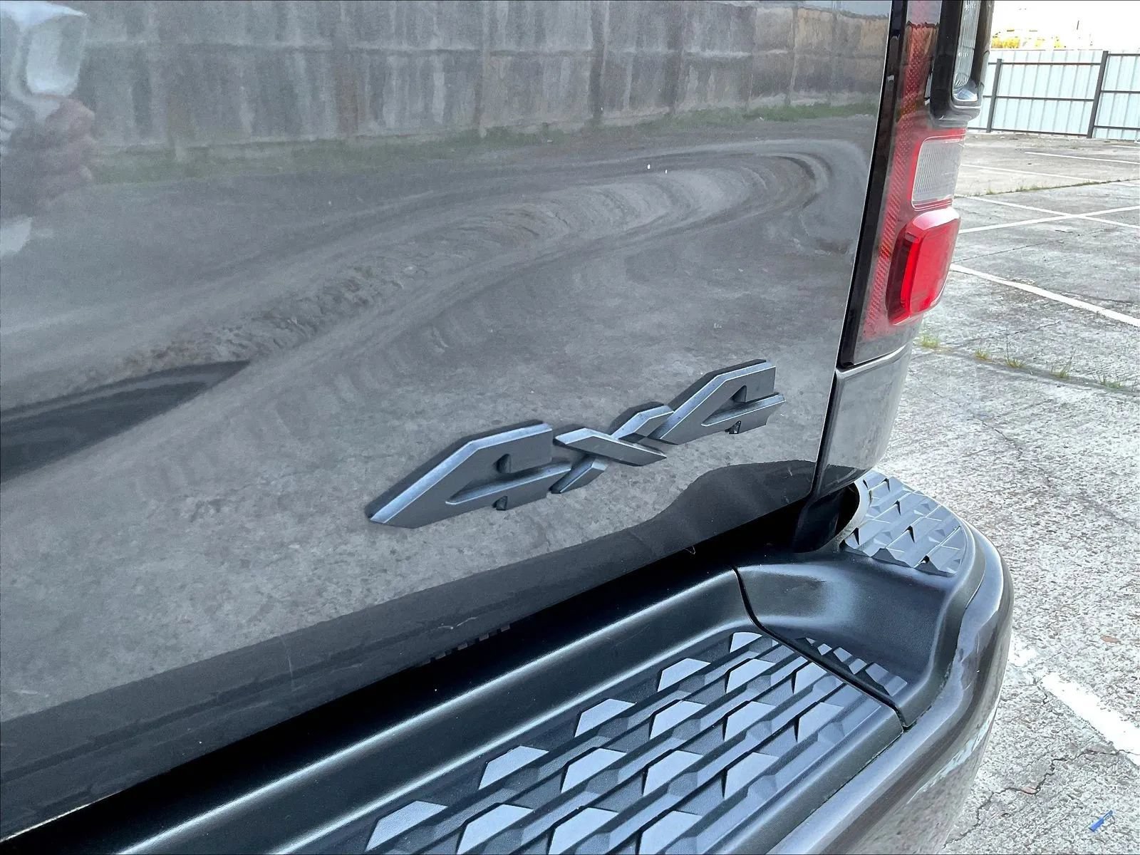 Used 2023 RAM 3500 Laramie w/ Night Edition AWD/4WD image 27