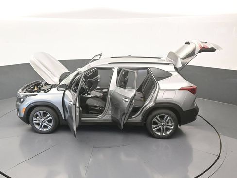 Used 2021 Kia Seltos S FWD image 59
