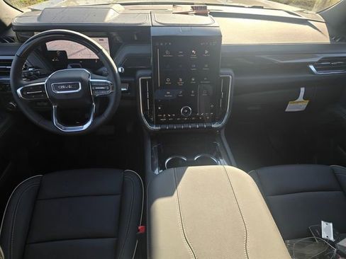 New 2026 GMC Yukon Elevation image 13