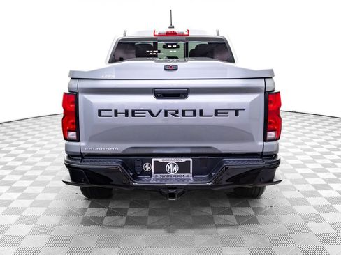 Used 2024 Chevrolet Colorado Z71 w/ Z71 Convenience Package 2 image 5