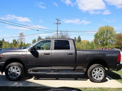 Used 2025 RAM 2500 Laramie w/ Sport Appearance Package image 33