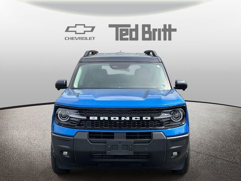 Used 2025 Ford Bronco Sport Outer Banks w/ Outer Banks Tech Package+ AWD/4WD image 2