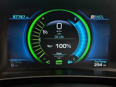 Used 2017 Chevrolet Volt Premier w/ Driver Confidence II Package image 12