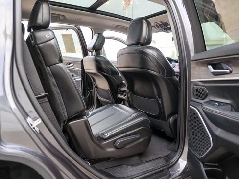 Used 2022 Jeep Grand Cherokee L Limited w/ Luxury Tech Group II image 42