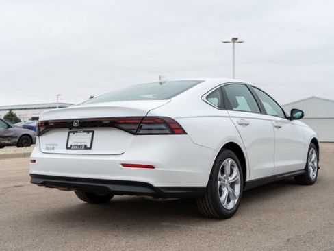Used 2023 Honda Accord LX image 7